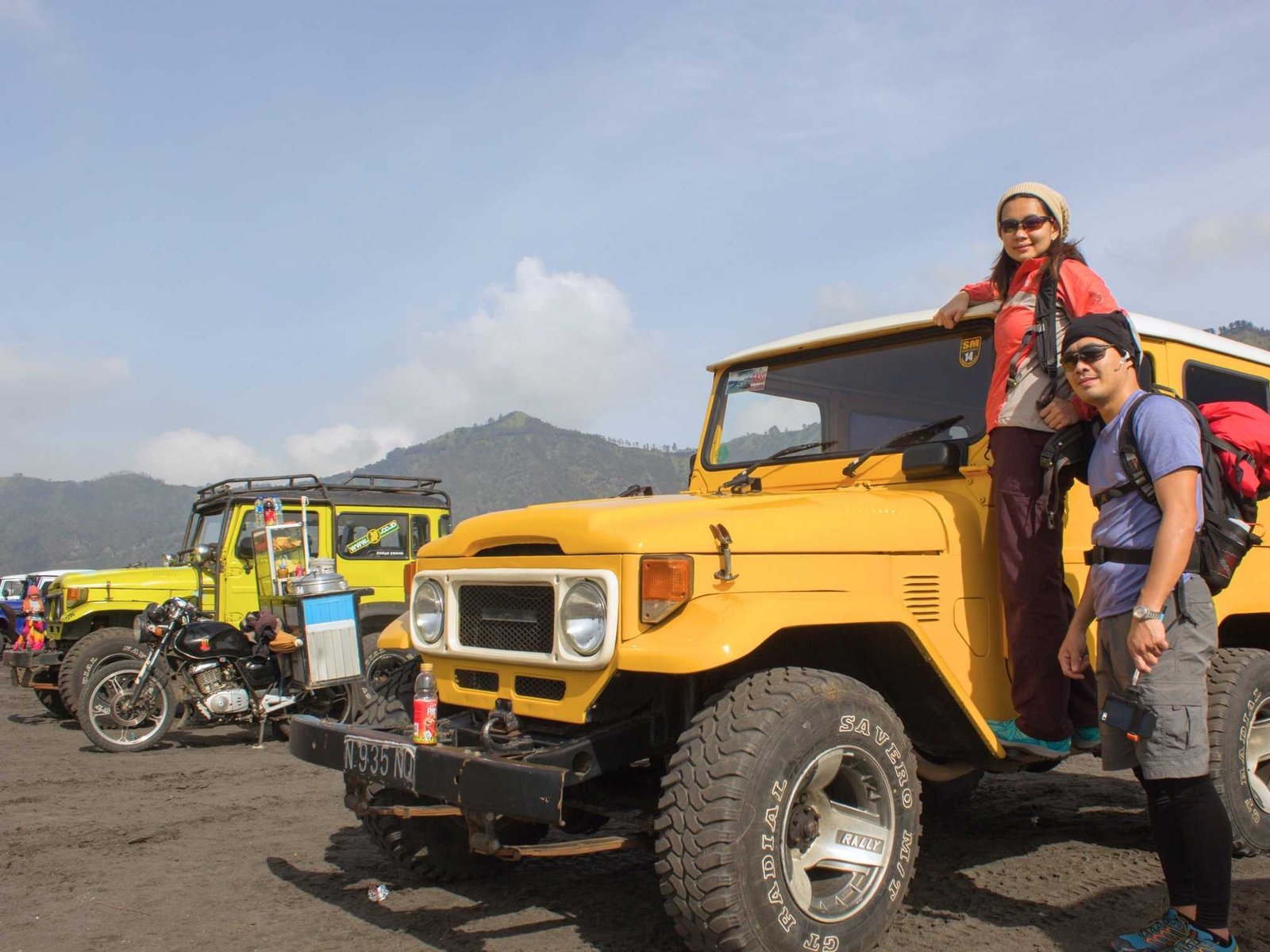 4WD jeep team preparing for Mount Bromo sunrise tour operated by a Surabaya based East Java volcano tour operator